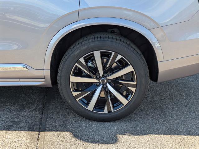 New 2026 Volvo XC90 B6 Core w/ Protection Package Premier image 6