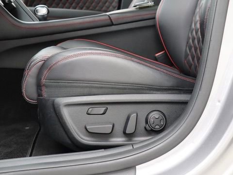 Used 2023 Genesis G70 3.3T w/ Sport Prestige Package RWD image 14