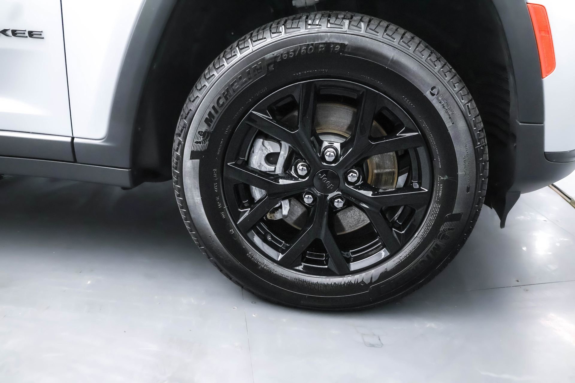 Used 2025 Jeep Grand Cherokee L Altitude image 35