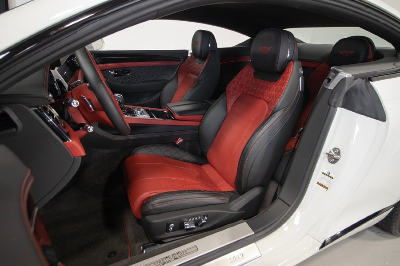 Used 2020 Bentley Continental GT V8 AWD/4WD image 3