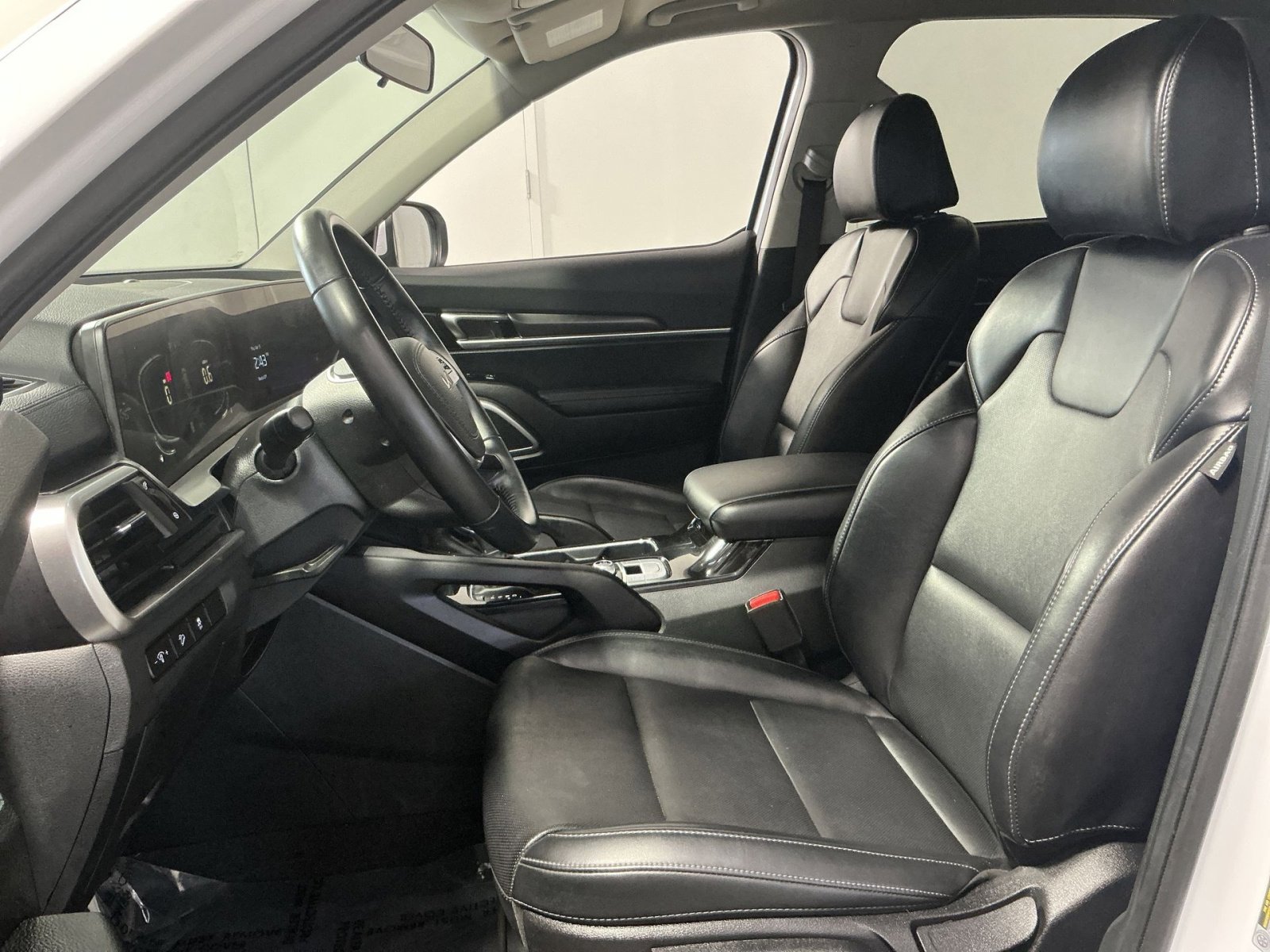 Used 2024 Kia Telluride LX image 14