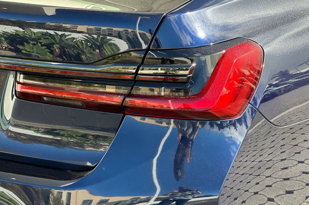 Used 2020 BMW 740i w/ M Sport Package RWD image 32