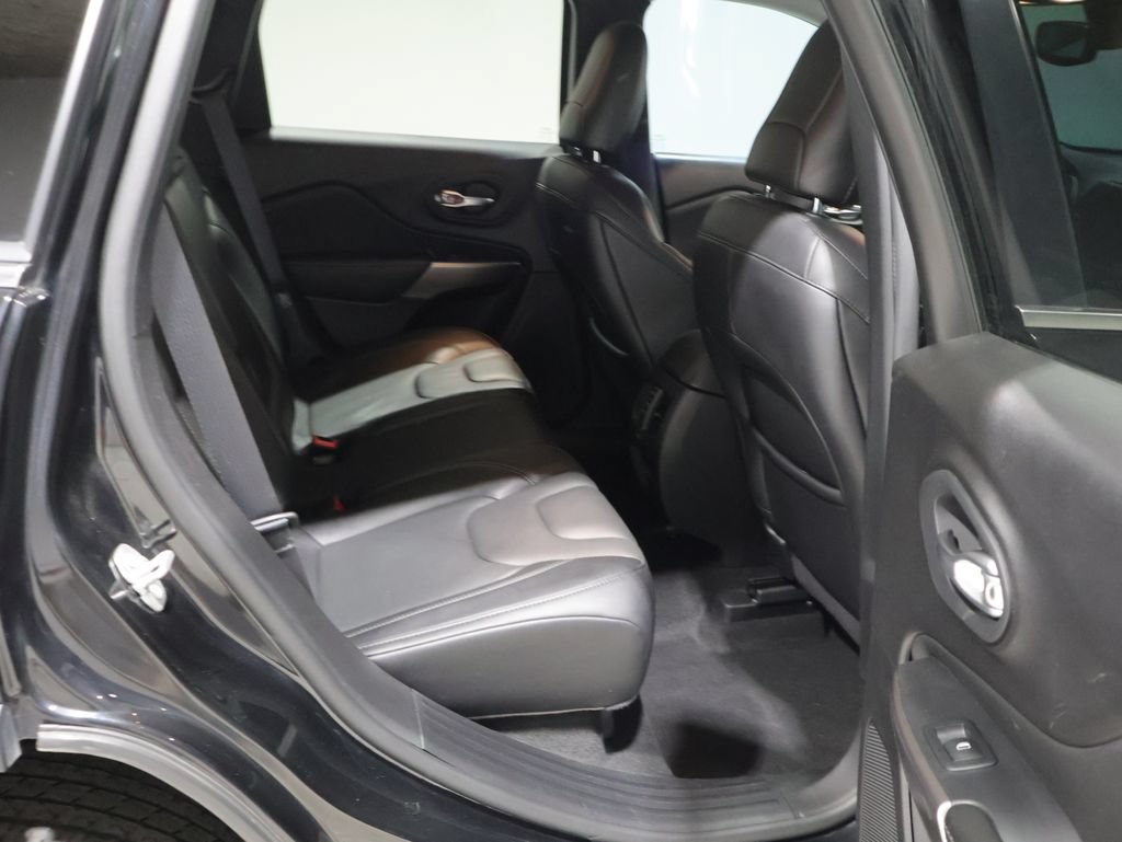 Used 2021 Jeep Cherokee Limited AWD/4WD image 20