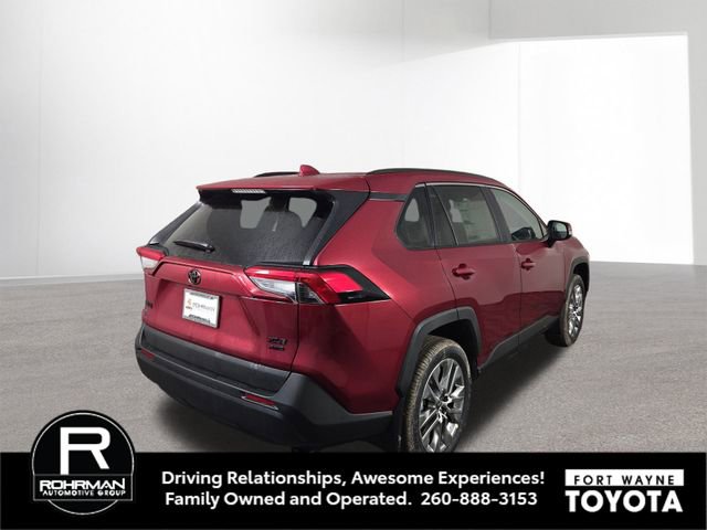 Used 2025 Toyota RAV4 XLE Premium image 6