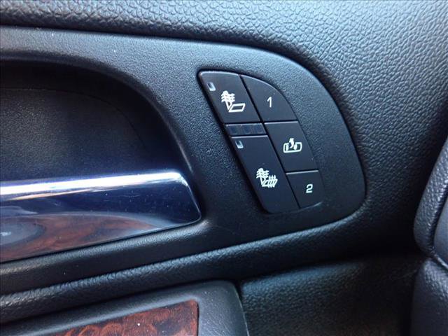 Used 2007 GMC Yukon Denali image 24