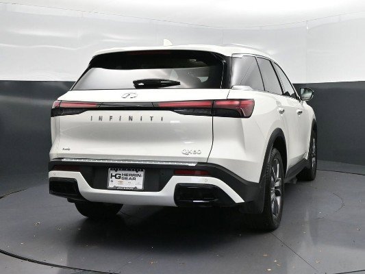 Used 2022 INFINITI QX60 Luxe w/ Cargo Package image 2