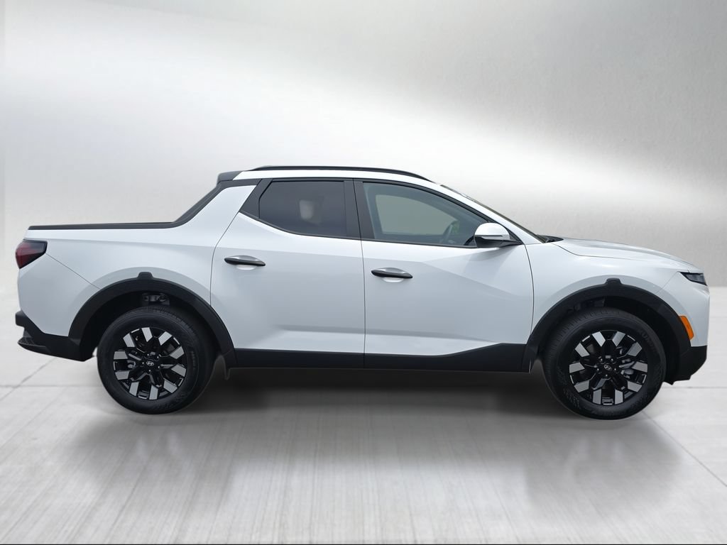 Used 2025 Hyundai Santa Cruz SEL AWD/4WD image 2