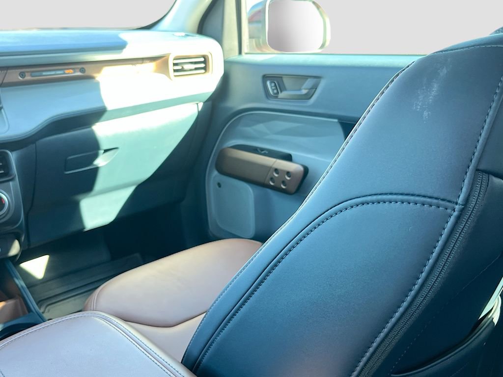 Used 2024 Ford Maverick Lariat w/ 4K Tow Package image 25