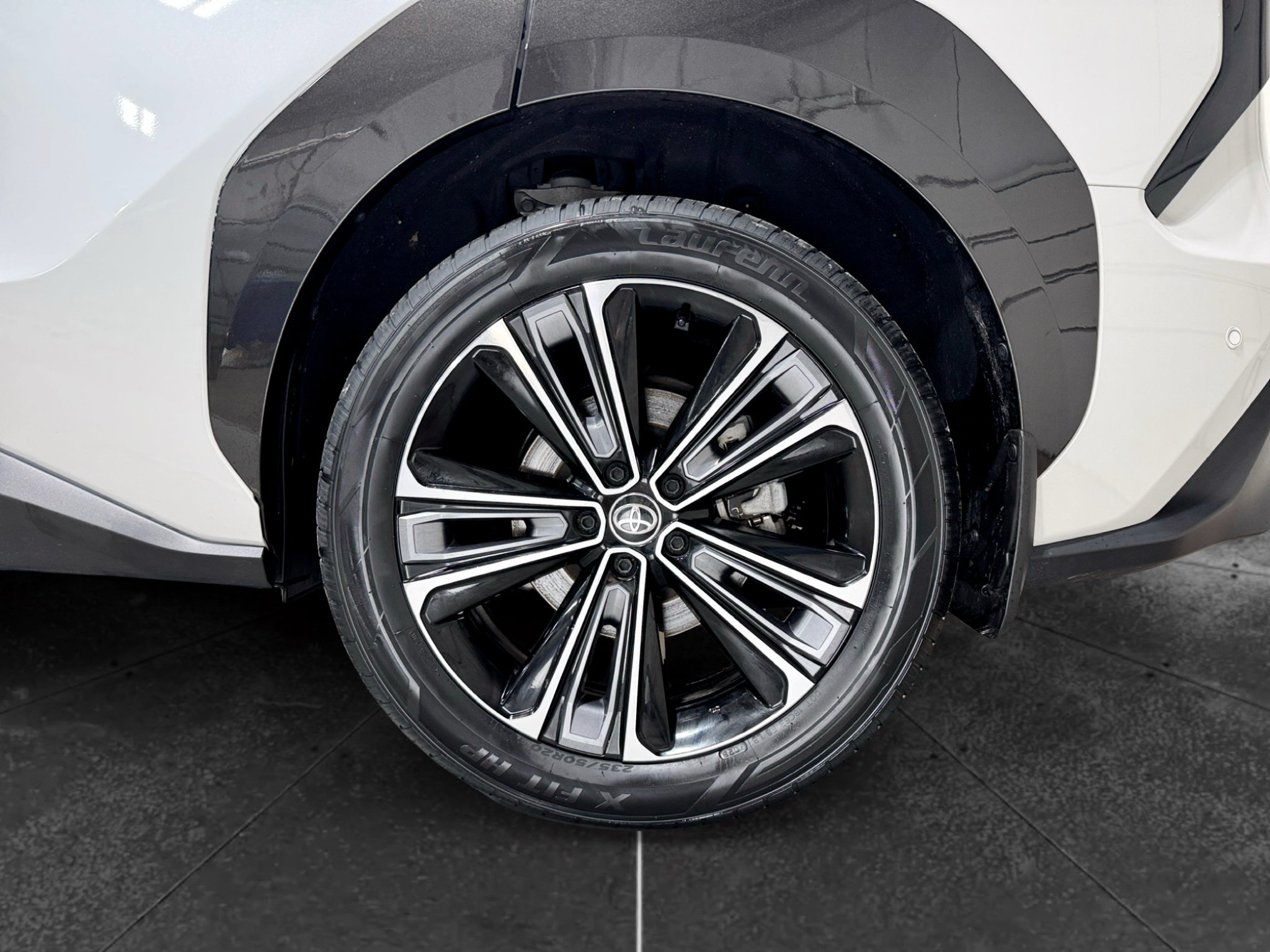 Used 2024 Toyota bZ4X AWD w/ Weather Package image 28
