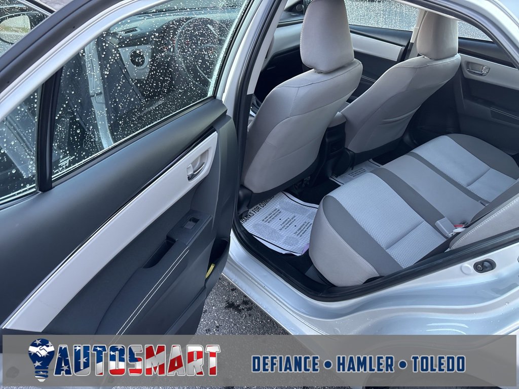 Used 2018 Toyota Corolla LE image 26