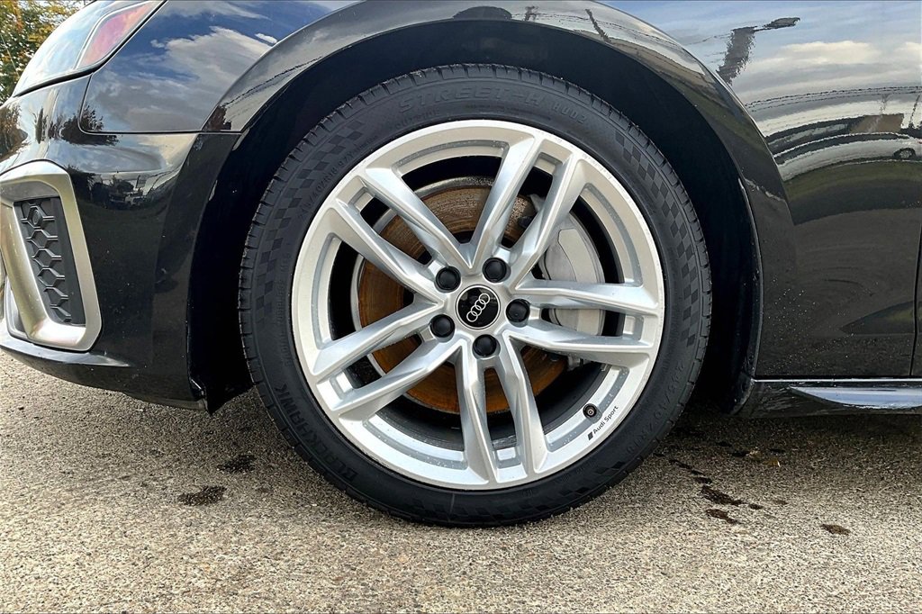 Used 2023 Audi A4 2.0T Premium Plus image 11