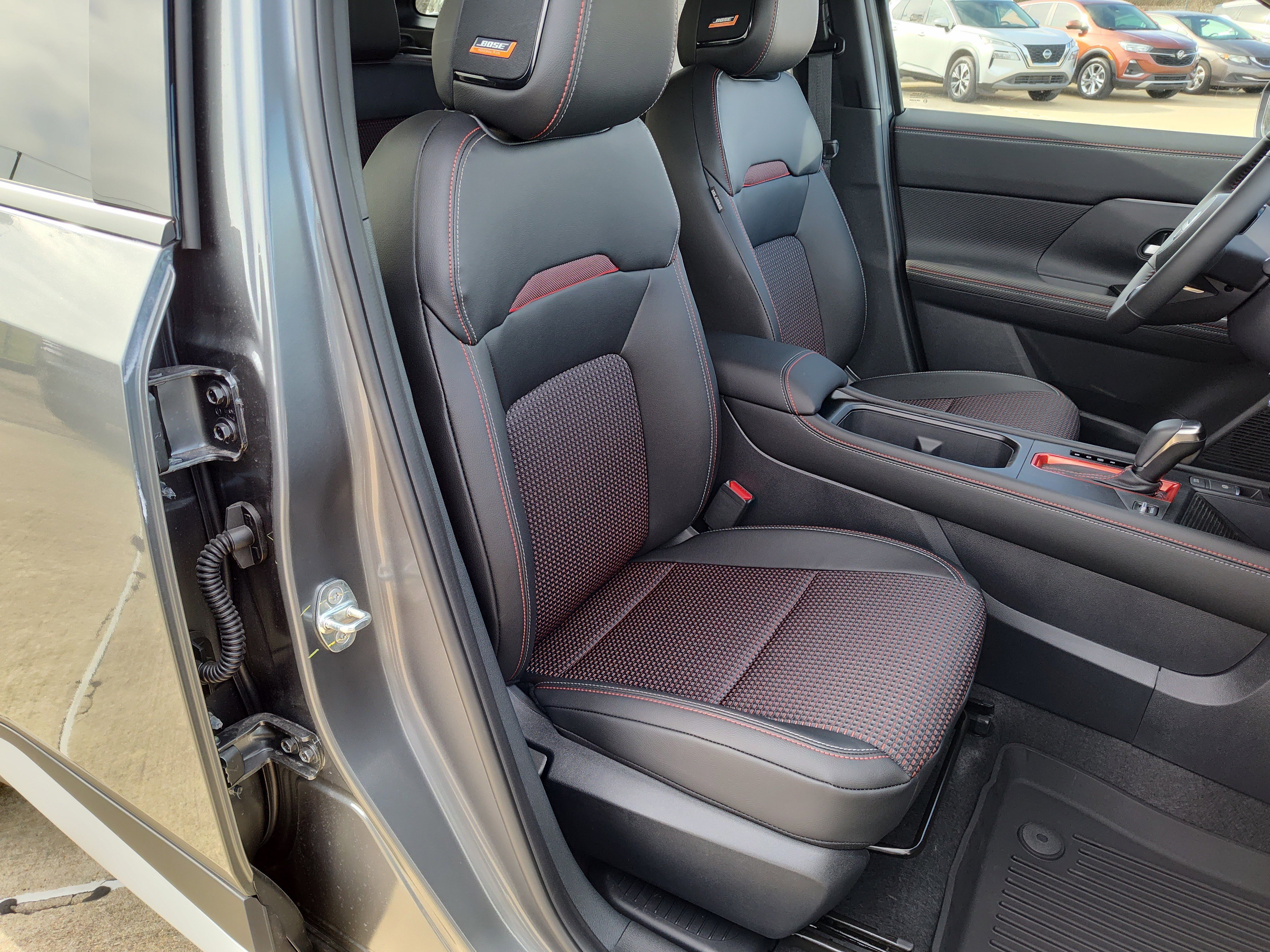 New 2026 Nissan Kicks SR image 13