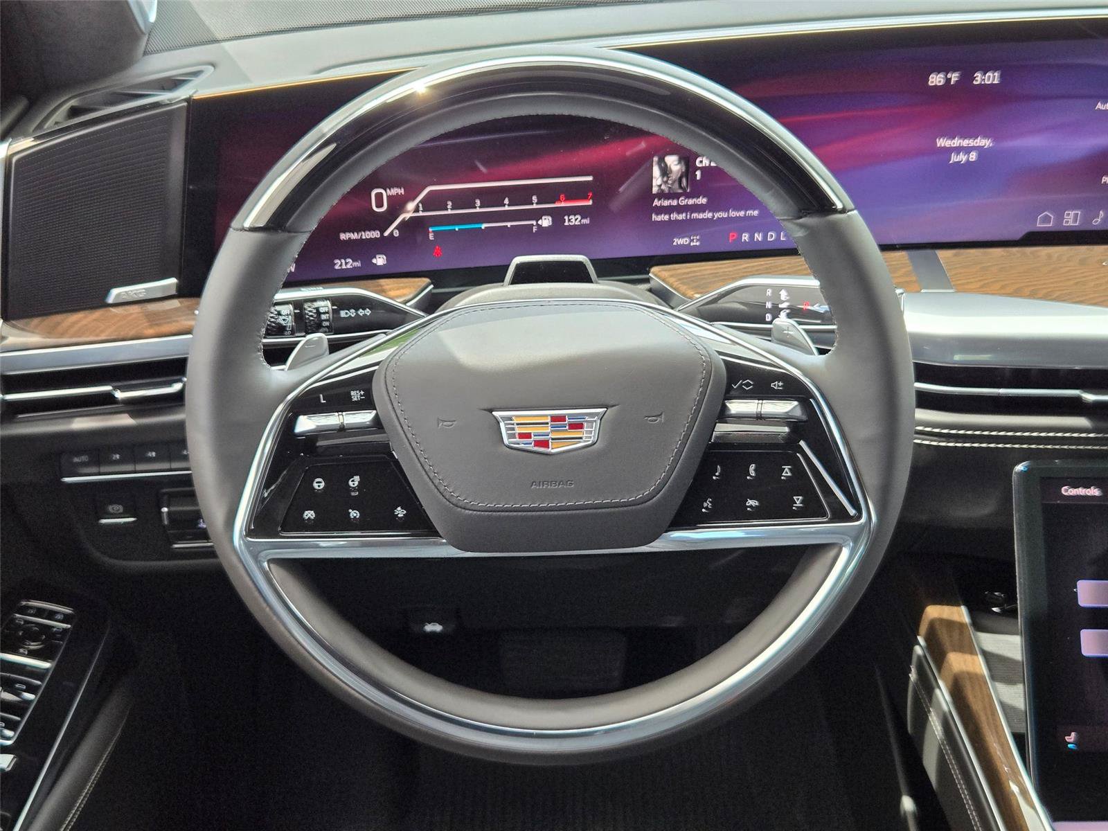 New 2026 Cadillac Escalade Platinum Sport w/ LPO, ONYX Package AWD/4WD image 15