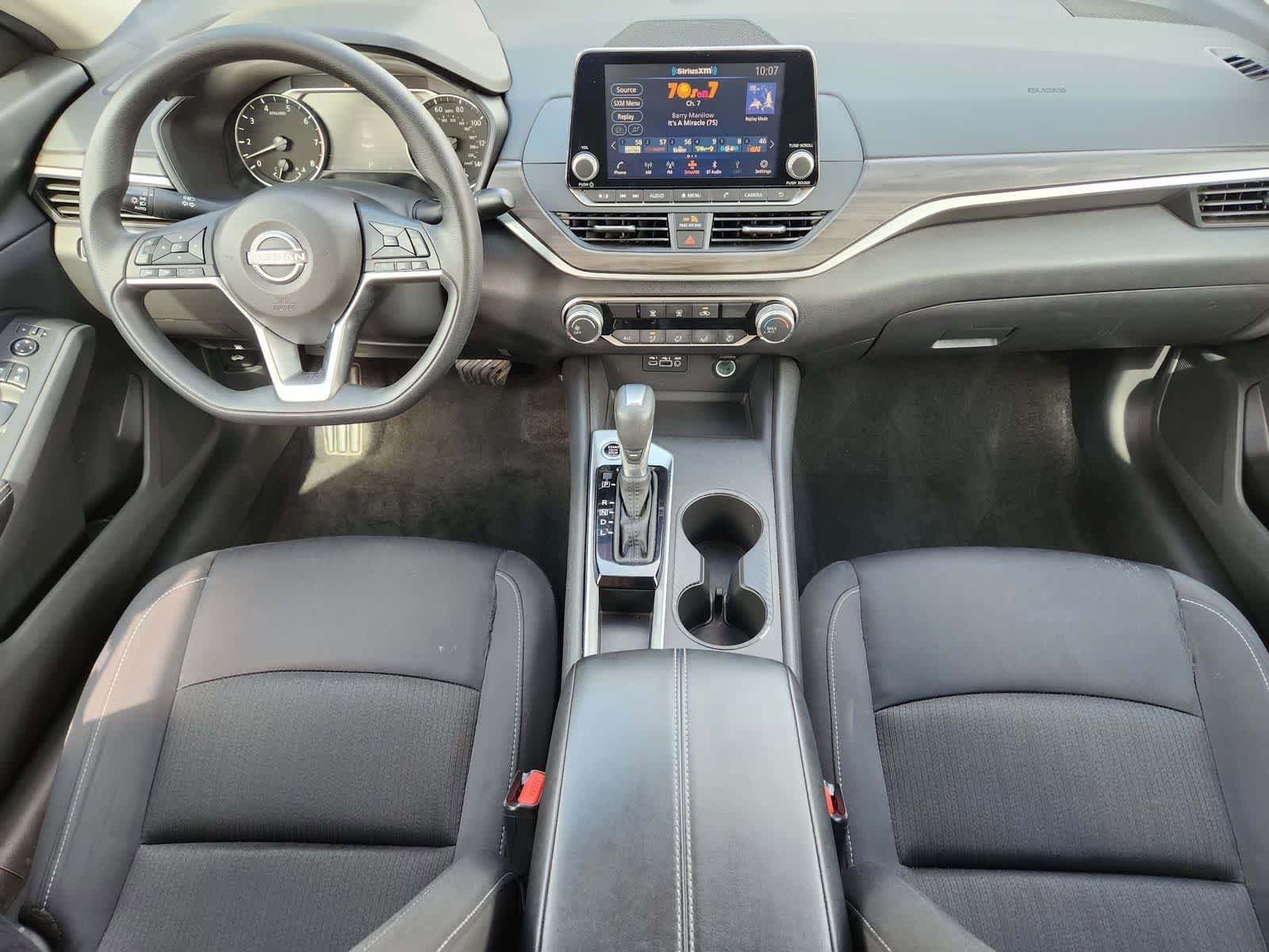 Used 2025 Nissan Altima 2.5 SV FWD image 23