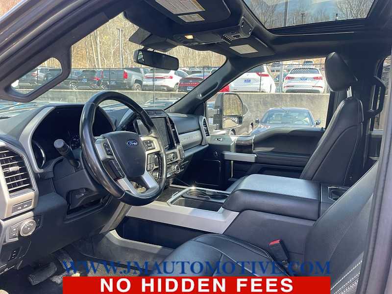 Used 2022 Ford F250 Lariat image 2