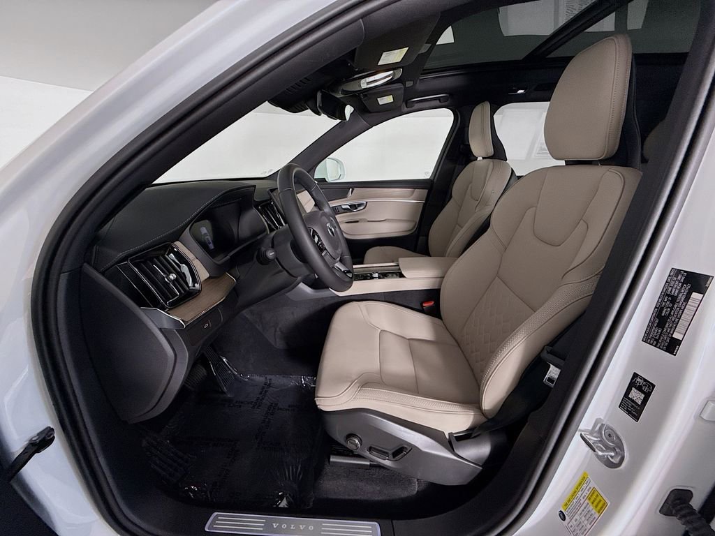 Certified 2026 Volvo XC90 B6 Plus w/ Protection Package Premier image 22