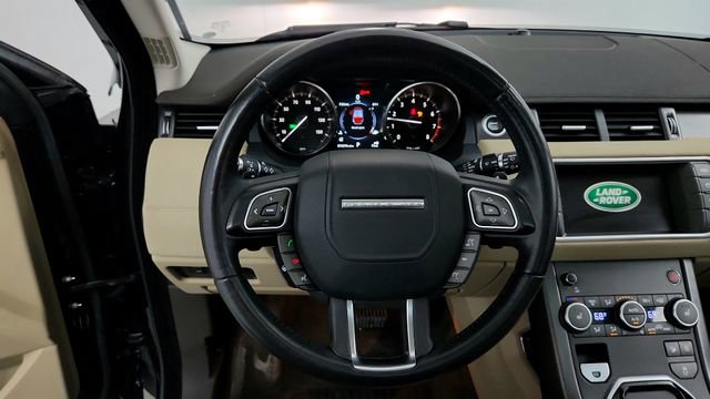 Used 2018 Land Rover Range Rover Evoque SE Premium image 14