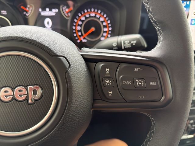 New 2025 Jeep Gladiator Sport image 12