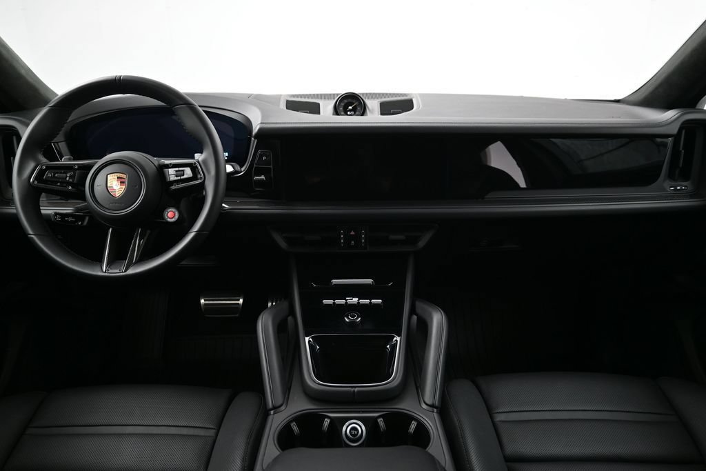 Certified 2025 Porsche Cayenne Turbo GT AWD/4WD image 9