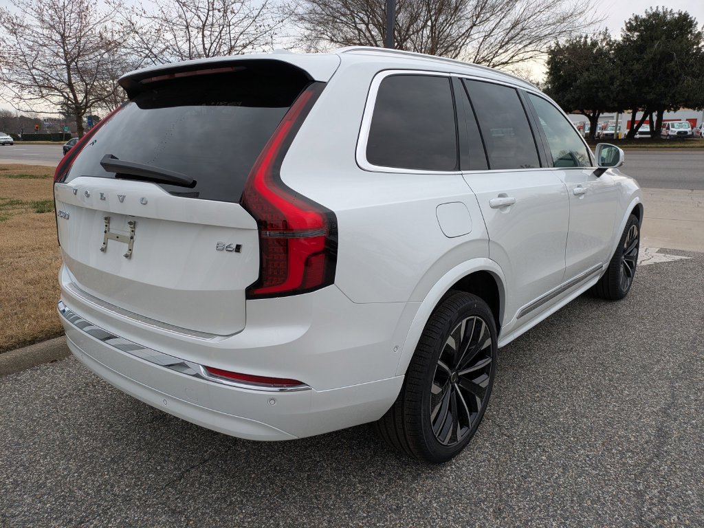 New 2026 Volvo XC90 B6 Plus w/ Protection Package Premier AWD/4WD image 4