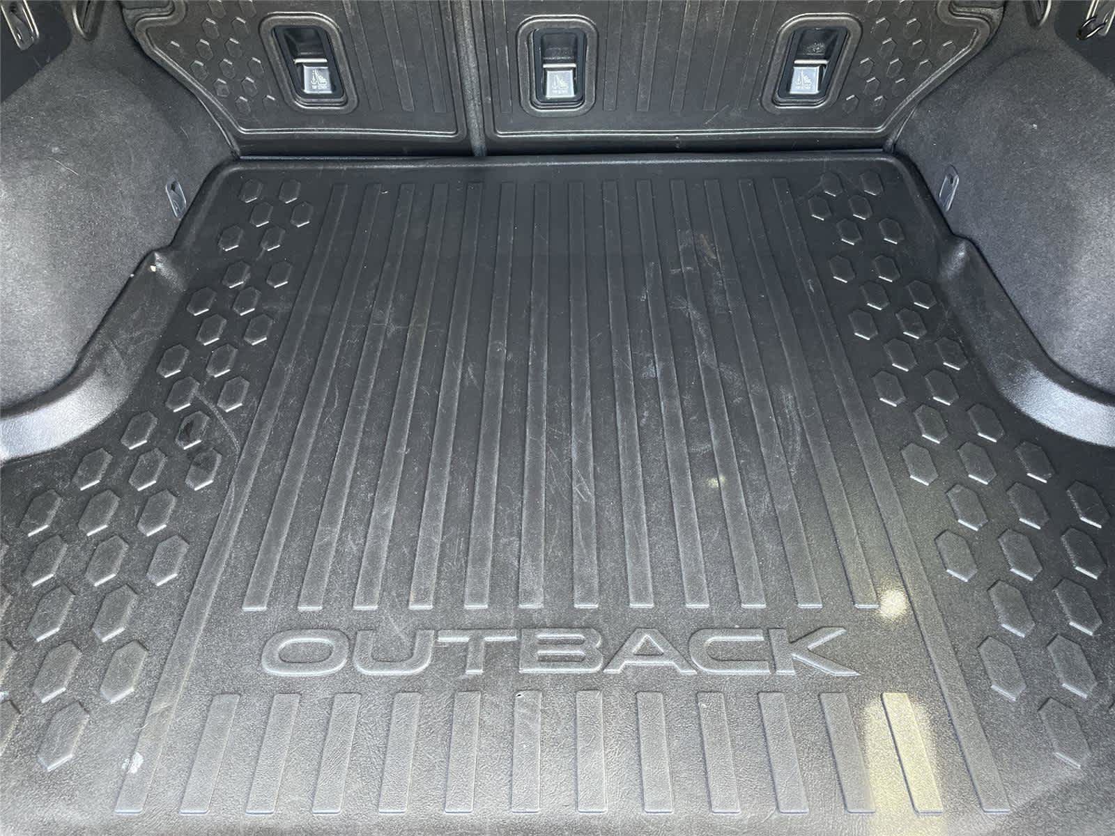 Used 2020 Subaru Outback Touring w/ Popular Package #2 AWD/4WD image 16