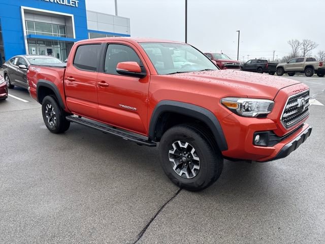 Used 2016 Toyota Tacoma TRD Off-Road w/ Towing Package AWD/4WD image 7