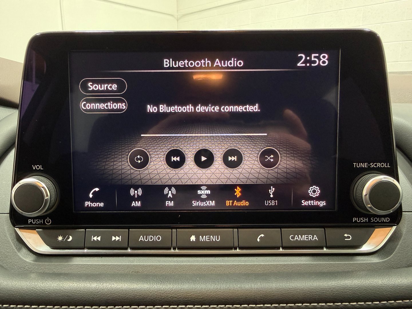 Used 2022 Nissan Rogue SV image 17