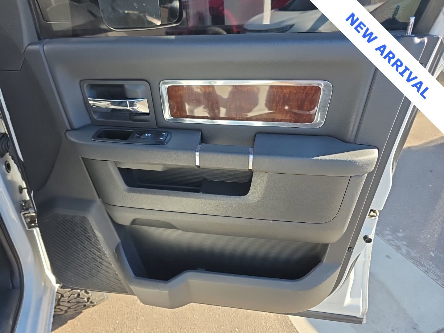 Used 2018 RAM 3500 Laramie w/ Convenience Group image 45