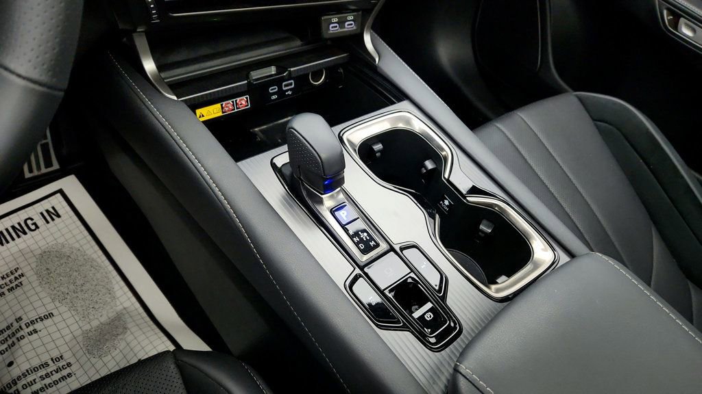 Used 2024 Lexus RX 500h F Sport w/ Convenience Package image 17