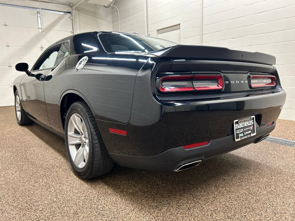 Used 2023 Dodge Challenger SXT RWD image 4