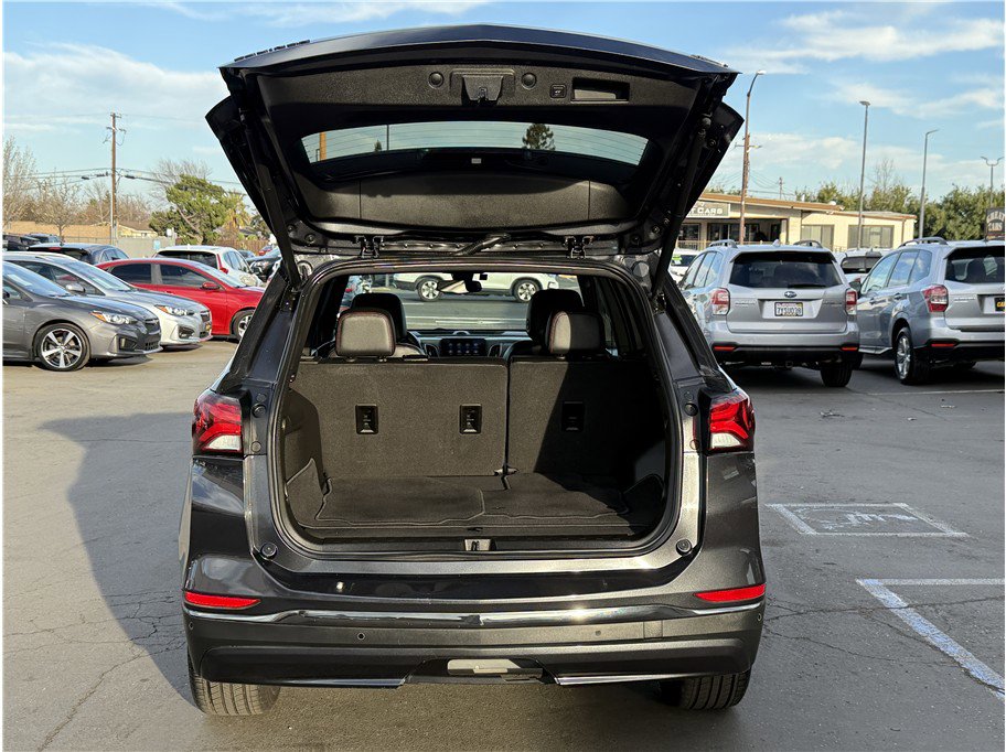 Used 2022 Chevrolet Equinox RS w/ RS Leather Package image 26