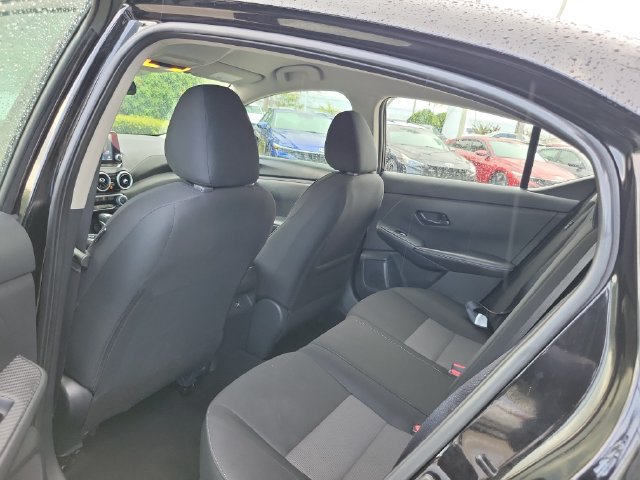 Used 2024 Nissan Sentra SV FWD image 6