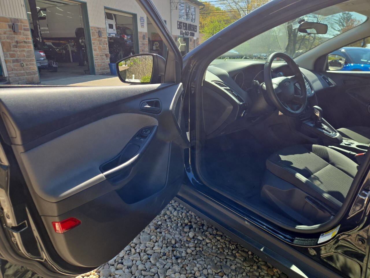 Used 2014 Ford Focus S FWD image 14