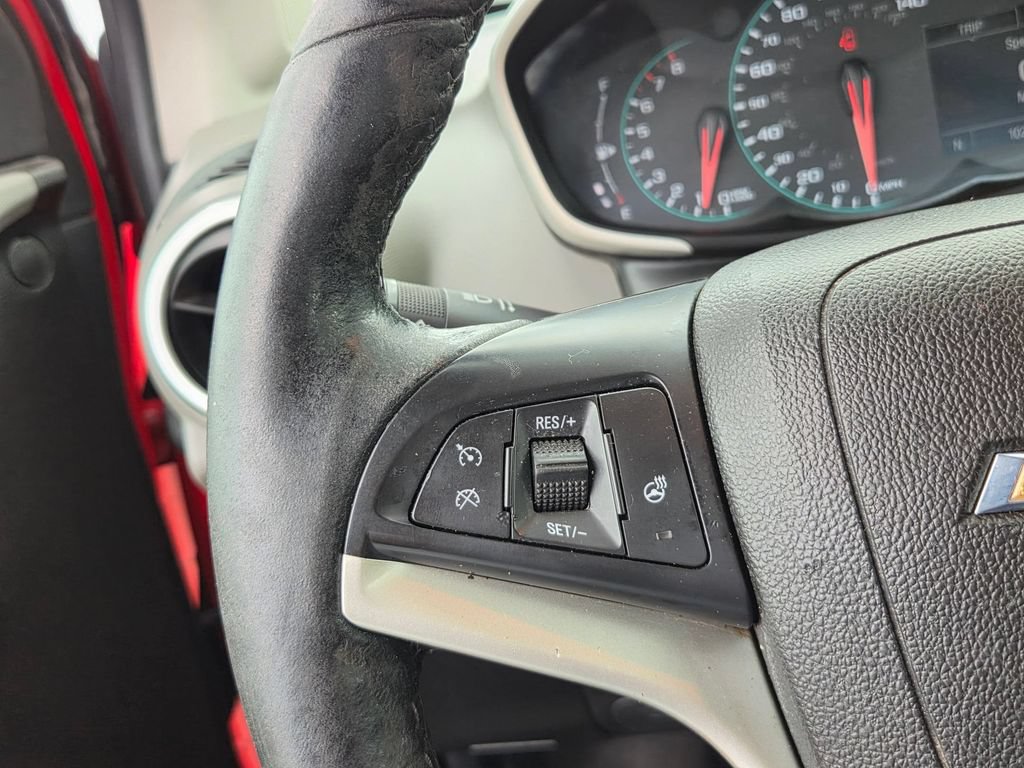 Used 2018 Chevrolet Sonic Premier FWD image 34
