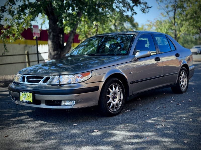Used 2001 Saab 9-5 2.3T FWD image 3