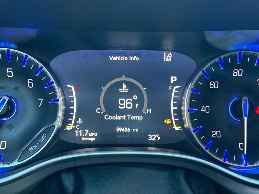 Used 2024 Chrysler Pacifica Touring-L image 24