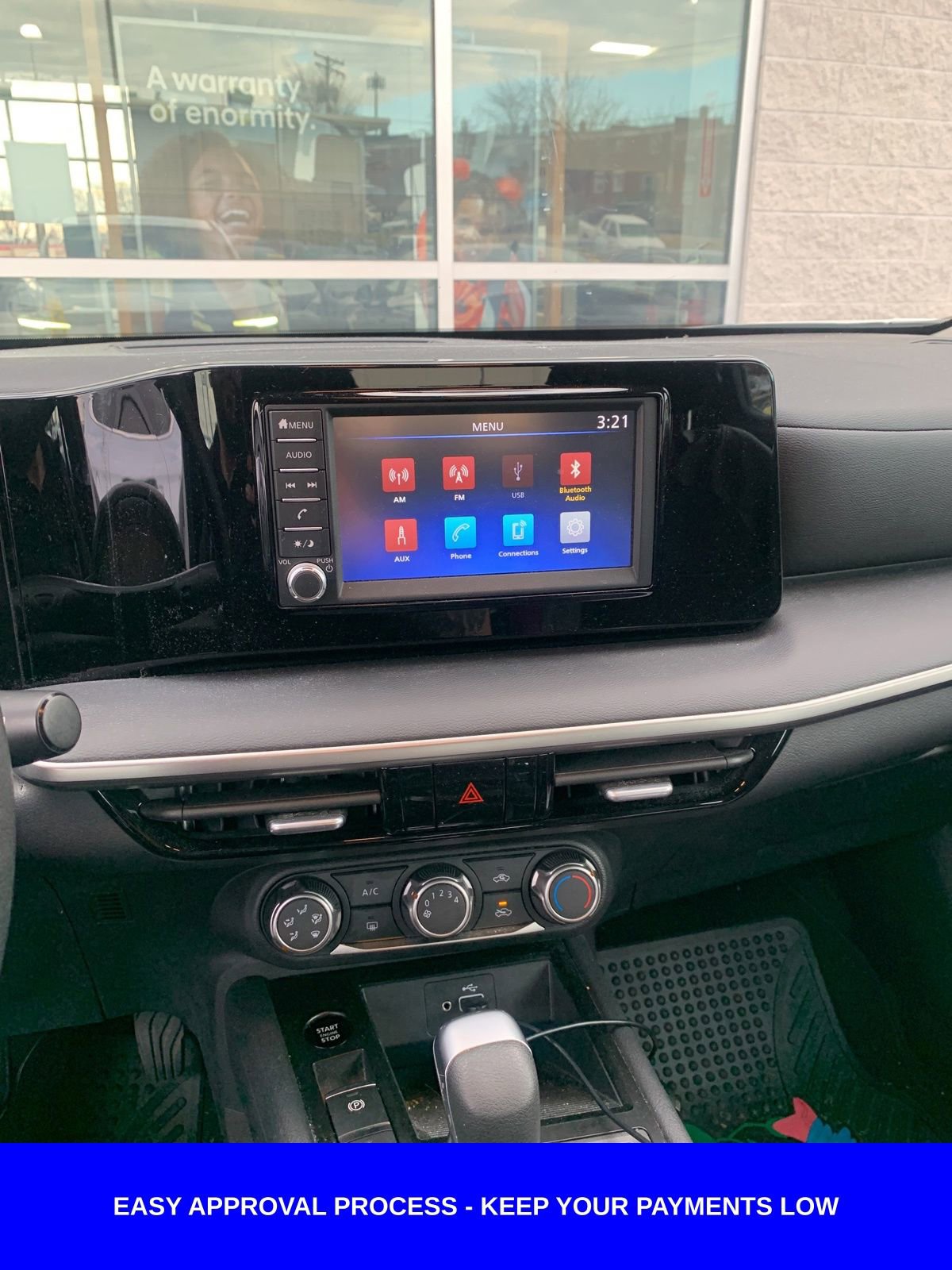 Used 2025 Nissan Kicks S image 5