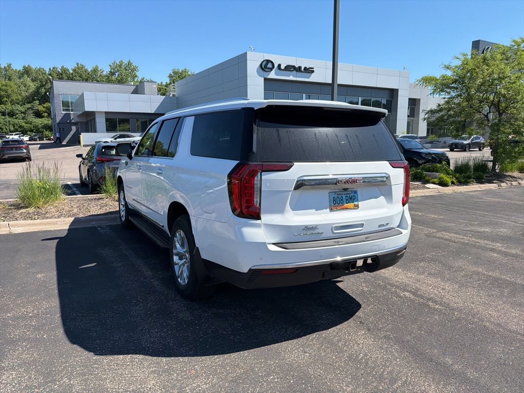 Used 2024 GMC Yukon XL SLT w/ SLT Luxury Package AWD/4WD image 13