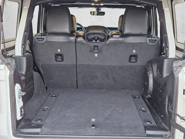 Used 2020 Jeep Wrangler Unlimited Sahara image 8