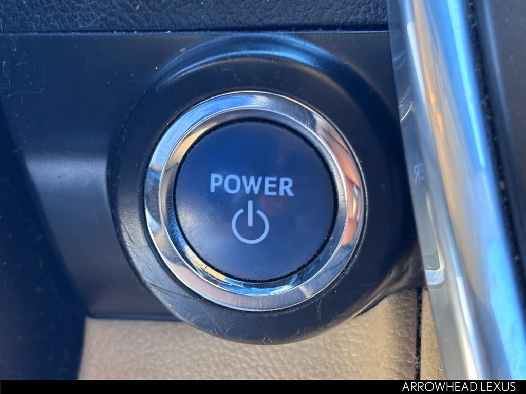 Used 2015 Toyota Camry XLE w/ Moonroof Package FWD image 33