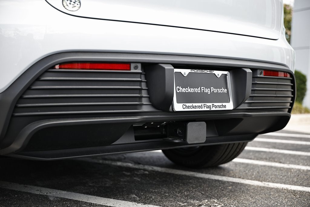 New 2025 Porsche Macan Electric image 14