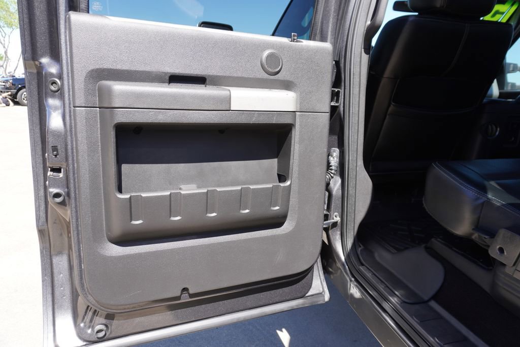 Used 2015 Ford F250 Lariat w/ Lariat Interior Package image 19