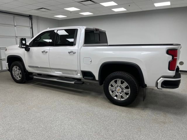 Used 2025 Chevrolet Silverado 3500 High Country w/ Technology Package image 6