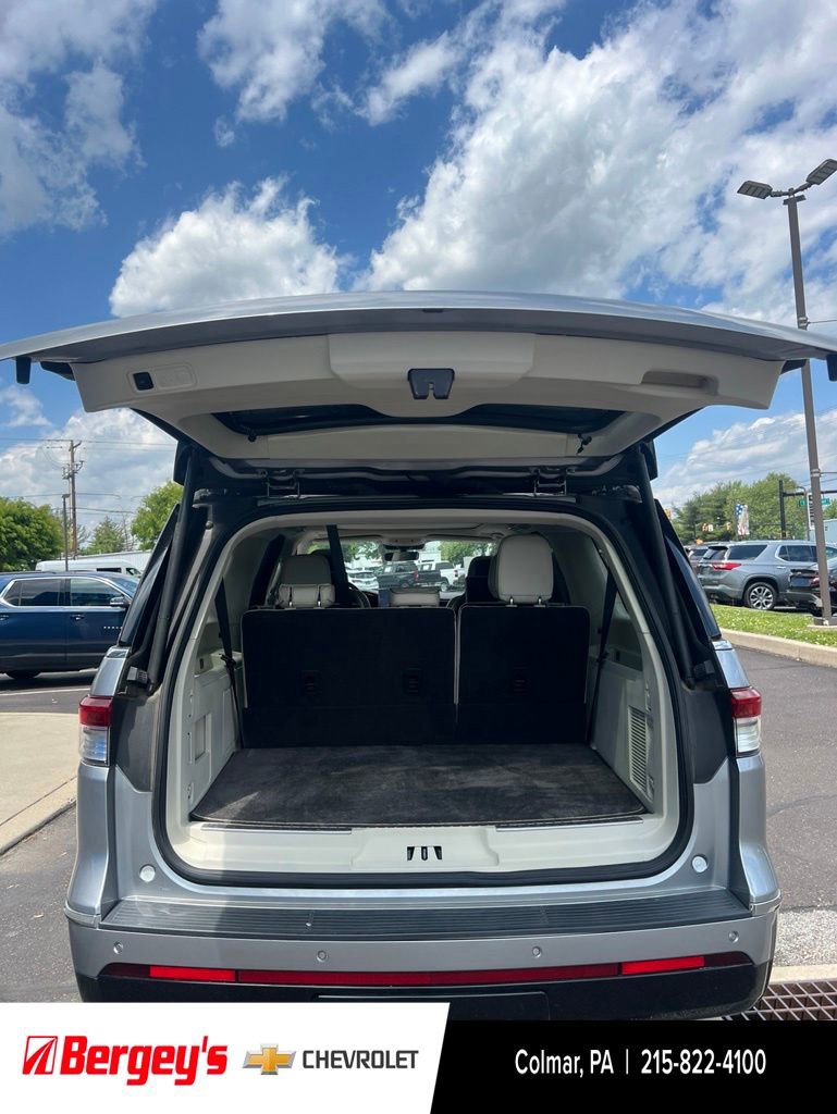 Used 2023 Lincoln Navigator L Black Label AWD/4WD image 18