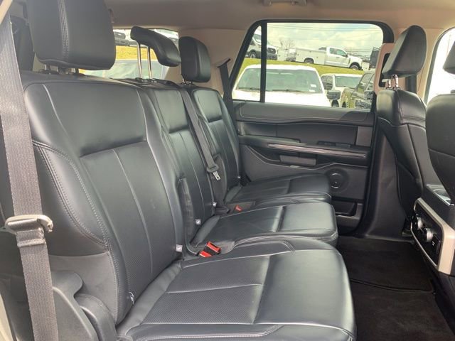 Used 2024 Ford Expedition XLT image 12