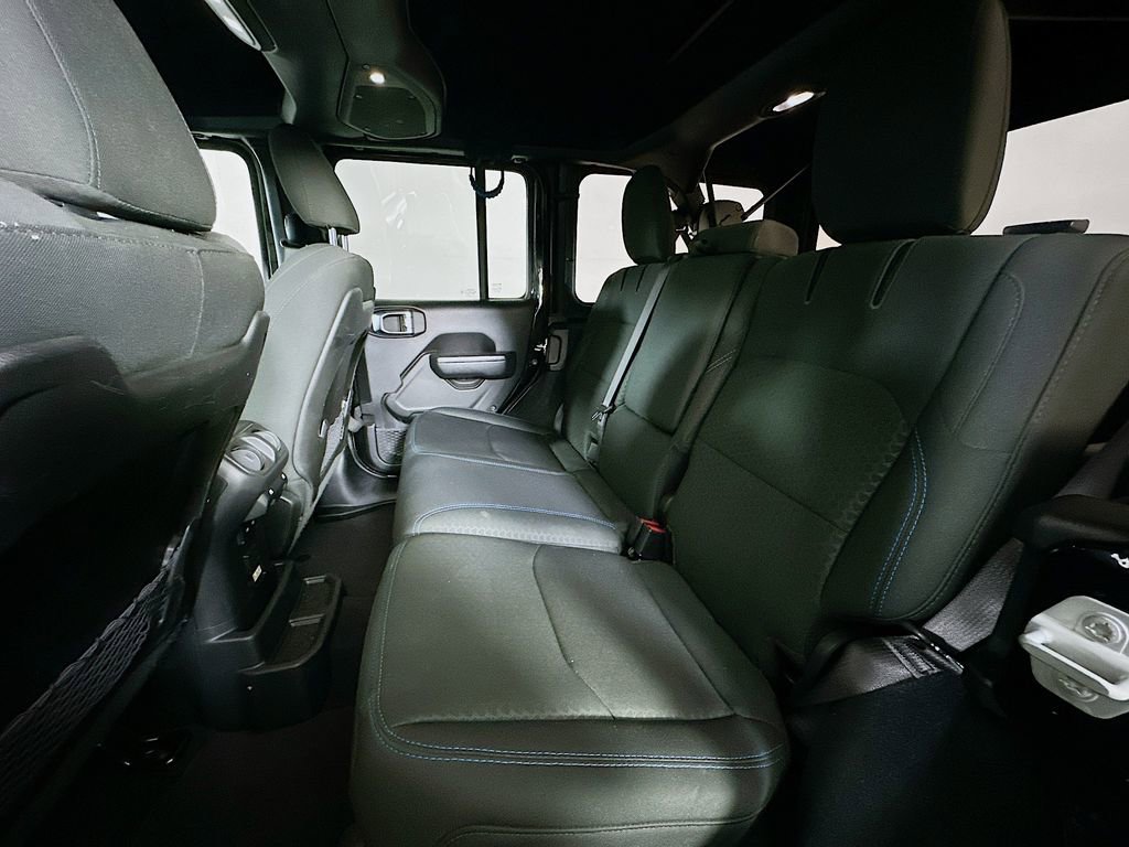 Used 2024 Jeep Wrangler Unlimited Rubicon 4xe image 14