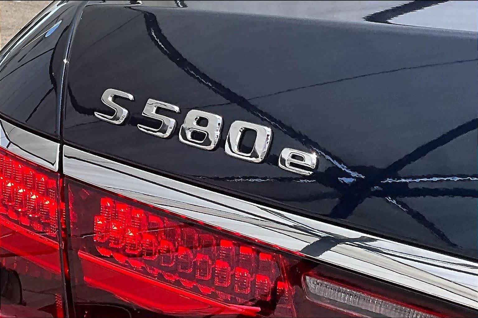 New 2026 Mercedes-Benz S 580e 4MATIC Sedan image 7