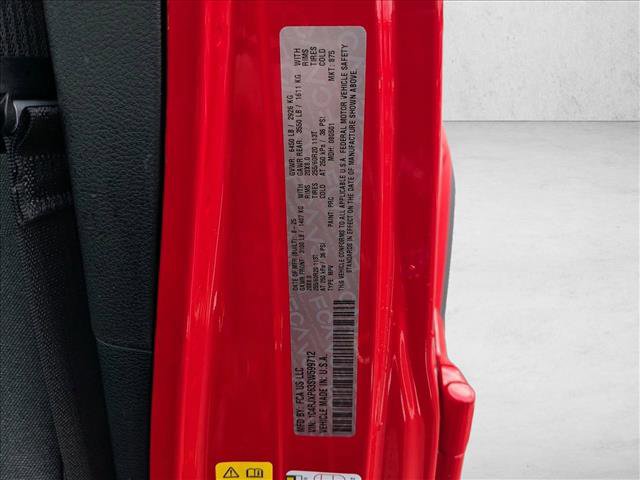 Used 2025 Jeep Wrangler Sahara w/ Safety Group AWD/4WD image 23