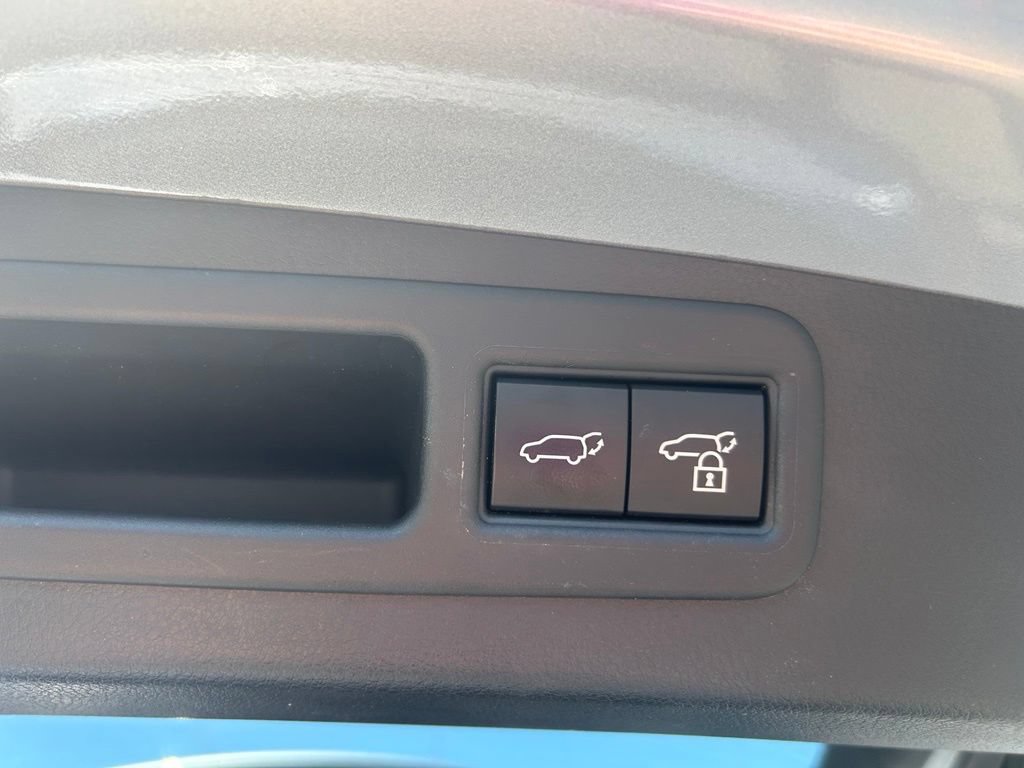 Used 2023 Lexus RX 350 Premium w/ Accessory Package AWD/4WD image 18
