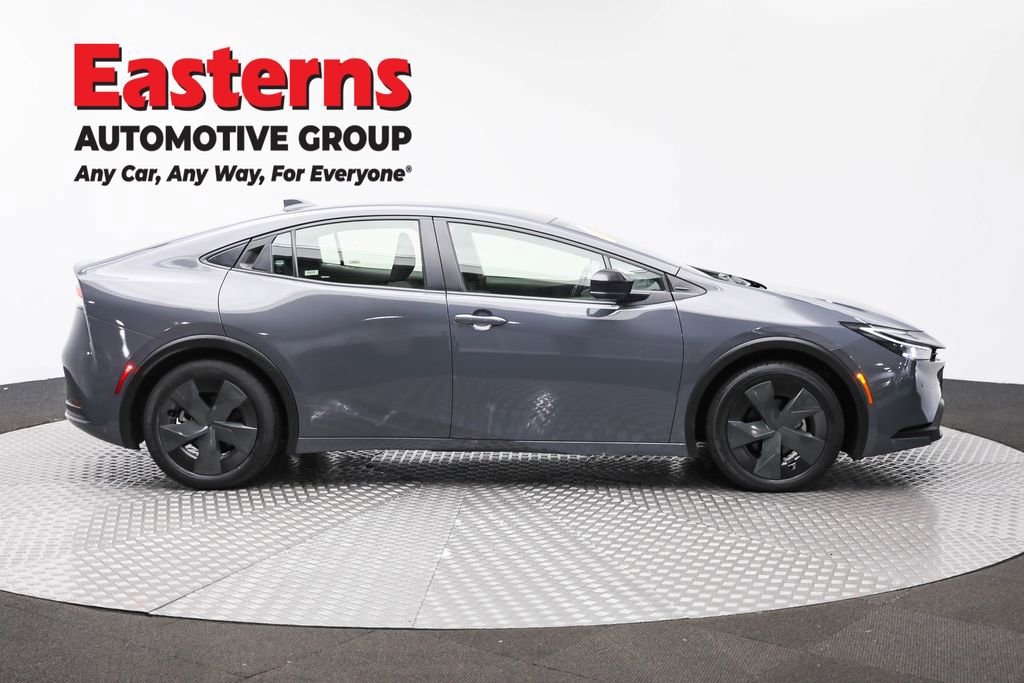 Used 2024 Toyota Prius LE image 4